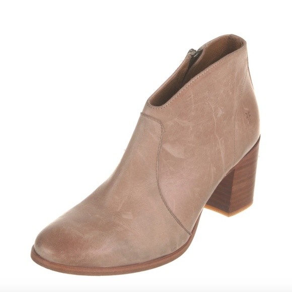 Frye Shoes - Frye Ankle Boots Size 9